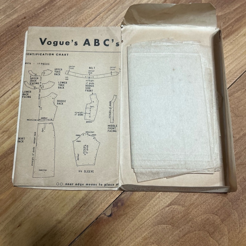 1954 Vintage Vogue Pattern Size 12 - Picture 5 of 5